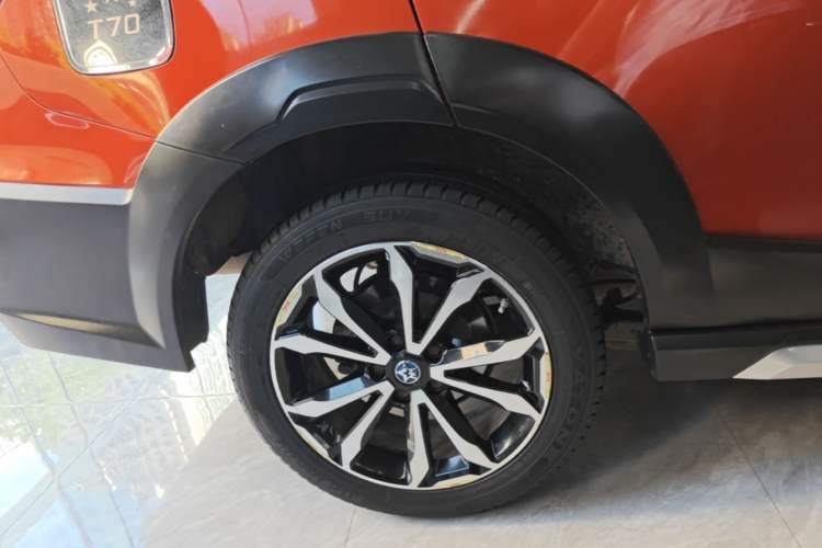 Used Venucia T70 2018 1.4T Manual RuiXiang Sport Edition Right Rear Wheel Hub