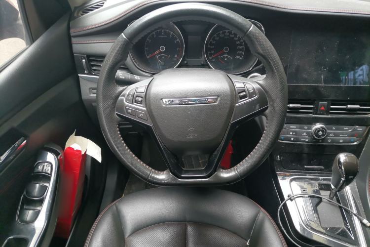 Used Venucia T70 2018 2.0L CVT Smart Enjoyment Version Steering Wheel