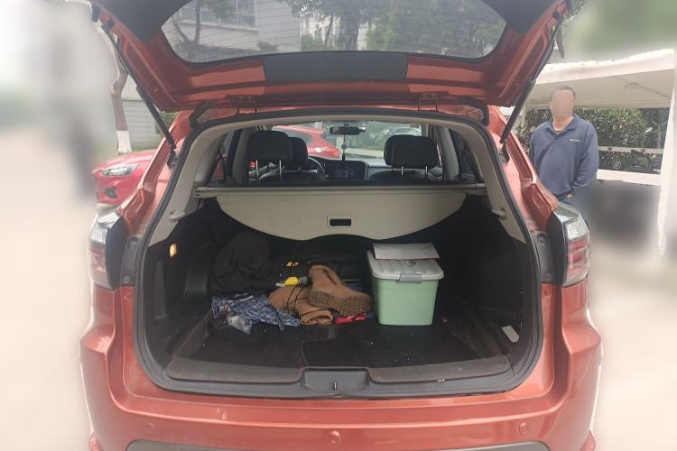 Used Venucia T70 2018 2.0L CVT Smart Enjoyment Version Trunk