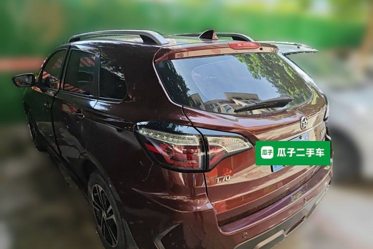 Used Venucia T70 2018 2.0L CVT Smart Enjoyment Version Rear Left 45 Deg