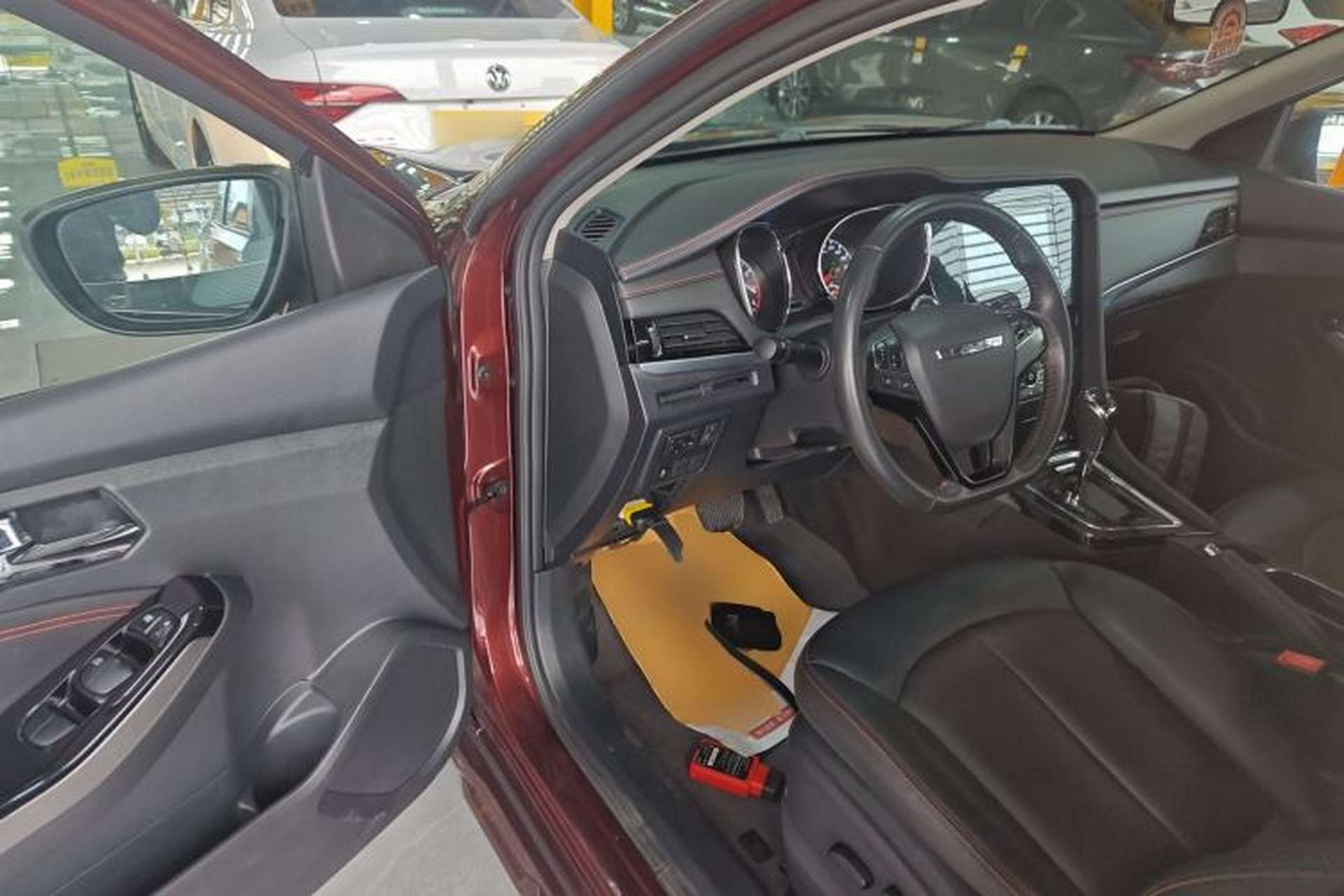Used Venucia T70 2018 2.0L CVT Smart Enjoyment Version Driver Seat