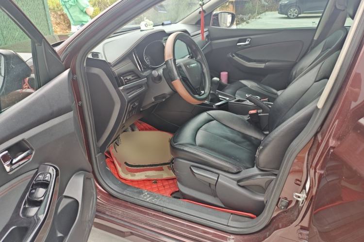 Used Venucia T70 2018 1.6L Manual Enjoyment Edition Driver Seat