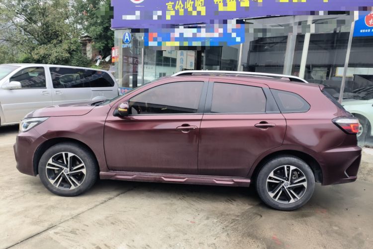 Used Venucia T70 2018 2.0L CVT Smart Enjoyment Version Exterior 3