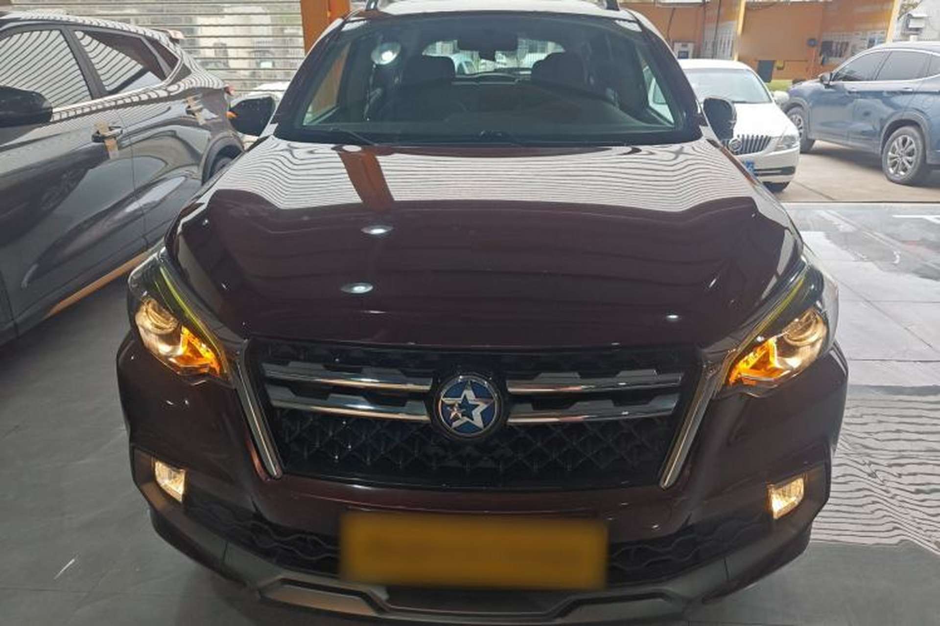 Used Venucia T70 2018 2.0L CVT Smart Enjoyment Version Front