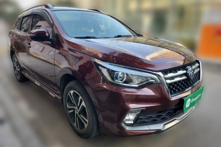 Used Venucia T70 2018 2.0L CVT Smart Enjoyment Version Front Right 45 Deg
