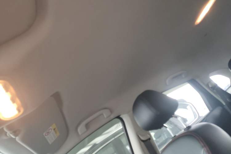 Used Venucia T70 2018 1.6L Manual Enjoyment Edition Headliner