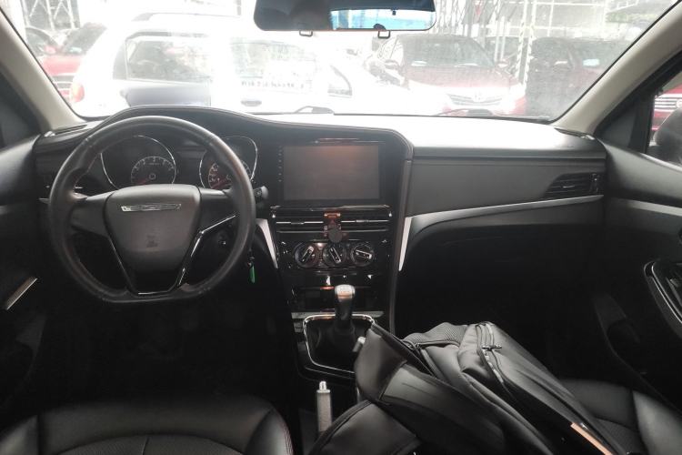 Used Venucia T70 2018 1.6L Manual Enjoyment Edition Interior 2