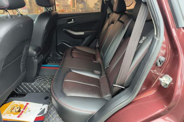 Used Venucia T70 2018 2.0L CVT Smart Enjoyment Version Interior 4