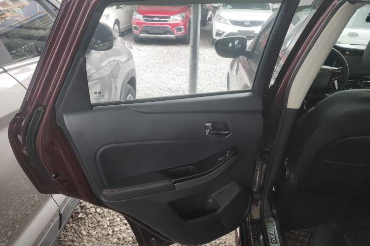 Used Venucia T70 2018 1.6L Manual Enjoyment Edition Interior 8