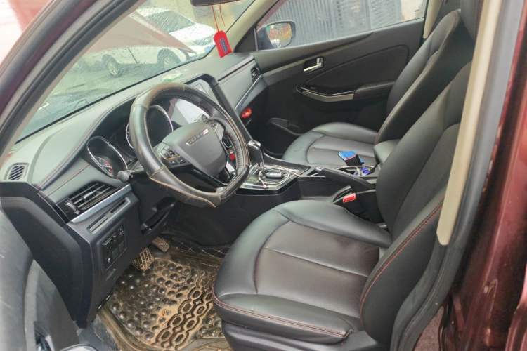 Used Venucia T70 2018 2.0L CVT Smart Enjoyment Version Left Front Seat
