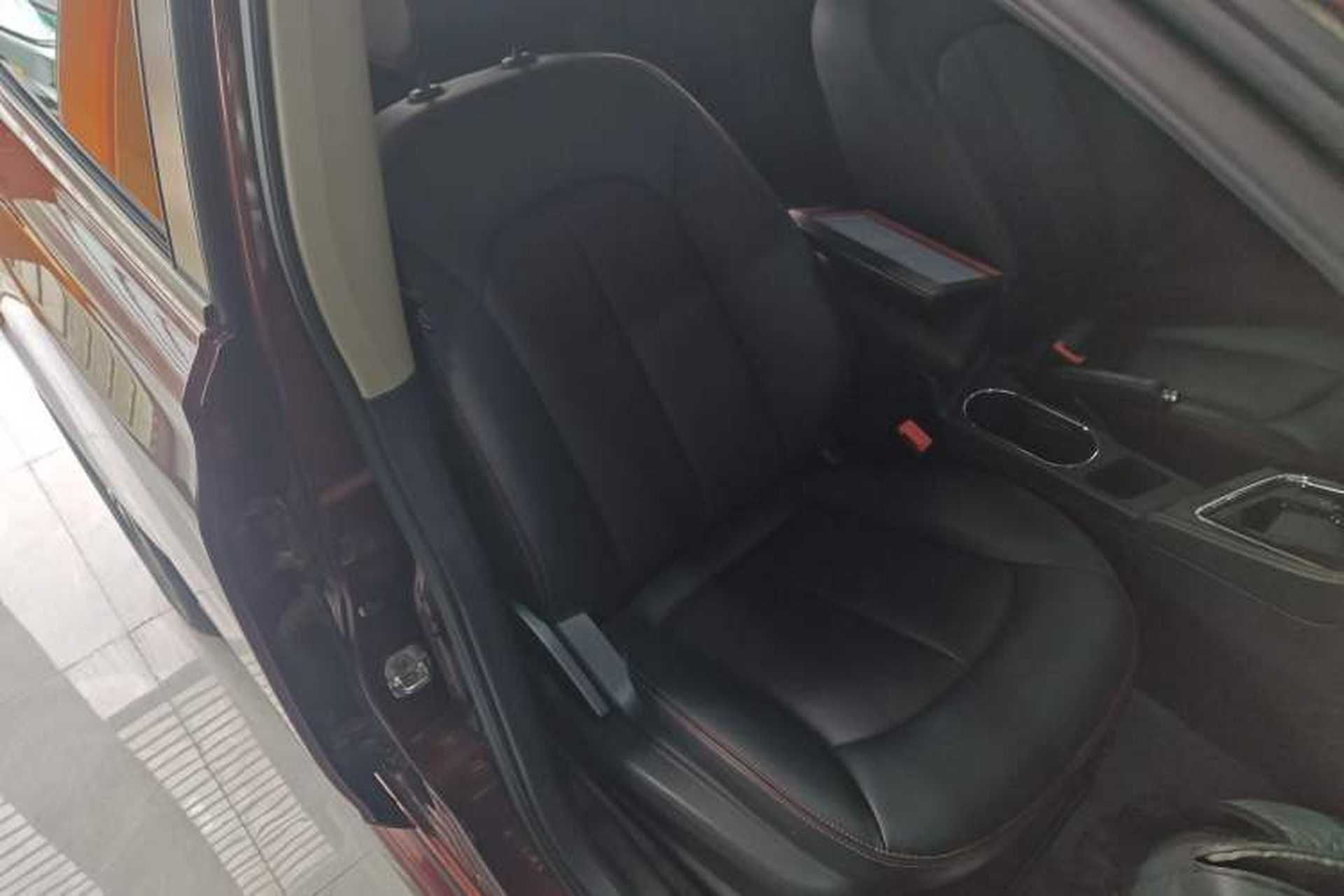 Used Venucia T70 2018 2.0L CVT Smart Enjoyment Version Right Front Seat