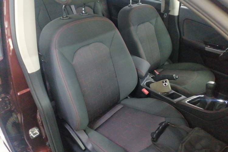 Used Venucia T70 2018 1.6L Manual Enjoyment Edition Right Front Seat