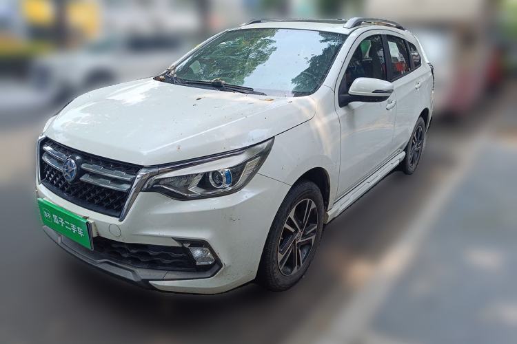 Used Venucia T70 2018 2.0L CVT Smart Enjoyment Version Guazi used car, China used car export, Used car for sale, Used  cars, Cheapest cars for sale
