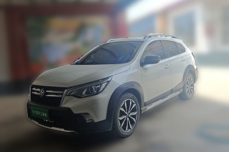 Used Venucia T70 2018 2.0L CVT Smart Enjoyment Sport Edition Guazi used car, China used car export, Used car for sale, Used cars, Cheapest cars for sale