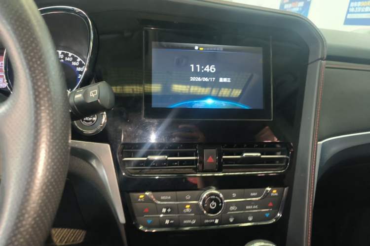 Used Venucia T70 2018 2.0L CVT Smart Enjoyment Version Audio And AC Panel