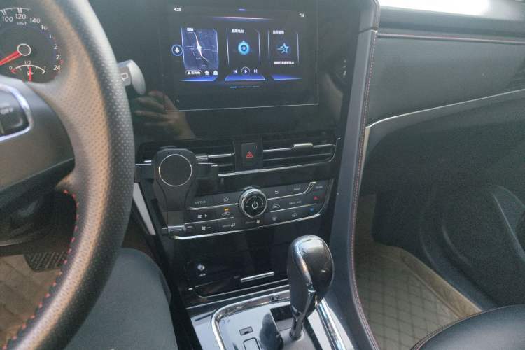 Used Venucia T70 2018 2.0L CVT Smart Enjoyment Version Audio And AC Panel