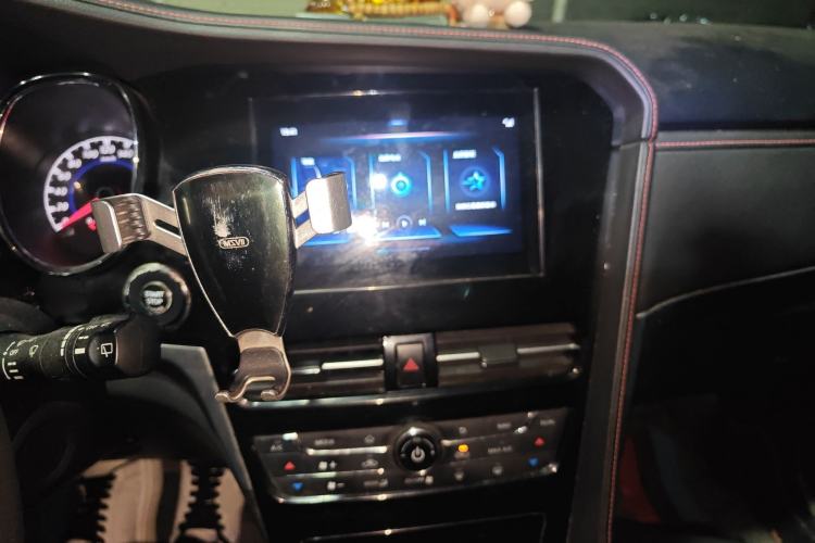 Used Venucia T70 2018 1.4T Manual Enjoyment Edition Audio And AC Panel