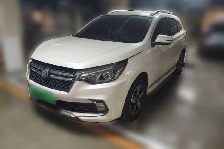 Used Venucia T70 2018 1.6L Manual Enjoyment Edition Guazi used car, China used car export, Used car for sale, Used cars, Cheapest cars for sale