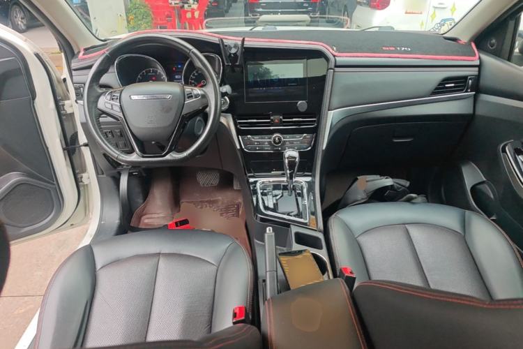 Used Venucia T70 2018 2.0L CVT Smart Enjoyment Version Center Console