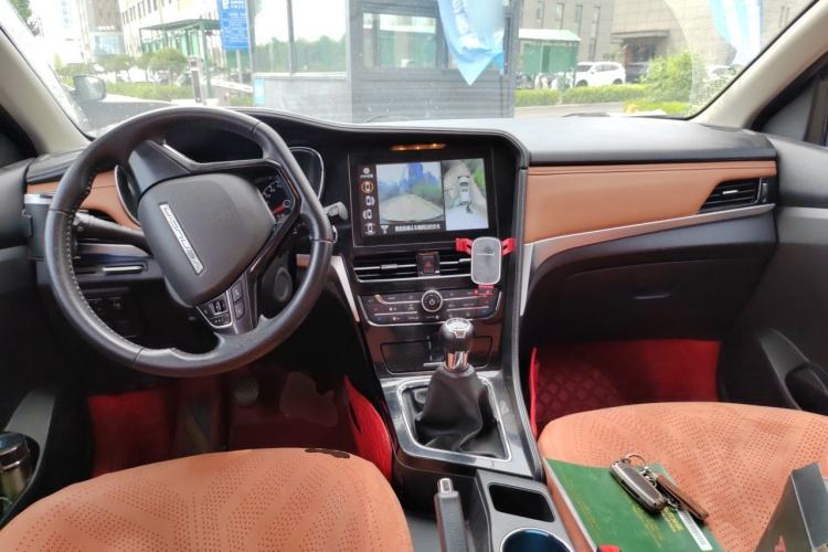 Used Venucia T70 2018 1.4T Manual RuiXiang Sport Edition Center Console