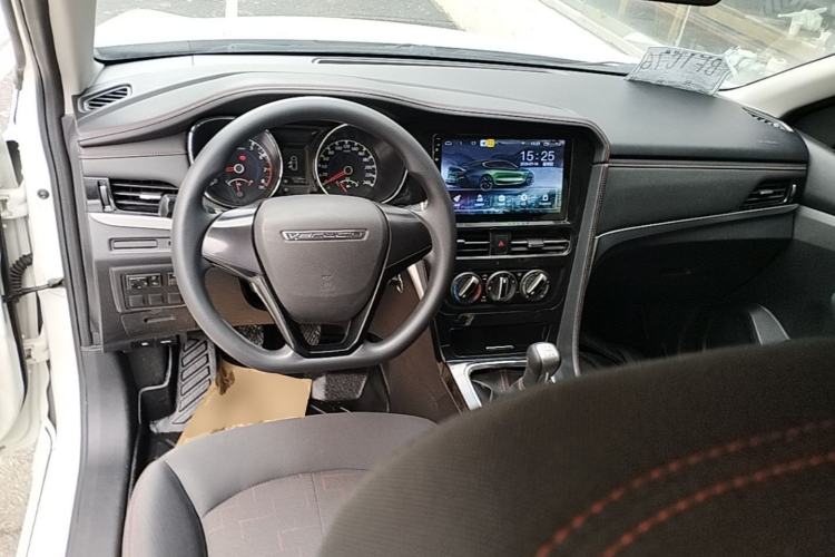 Used Venucia T70 2018 1.6L Manual Enjoyment Edition Center Console