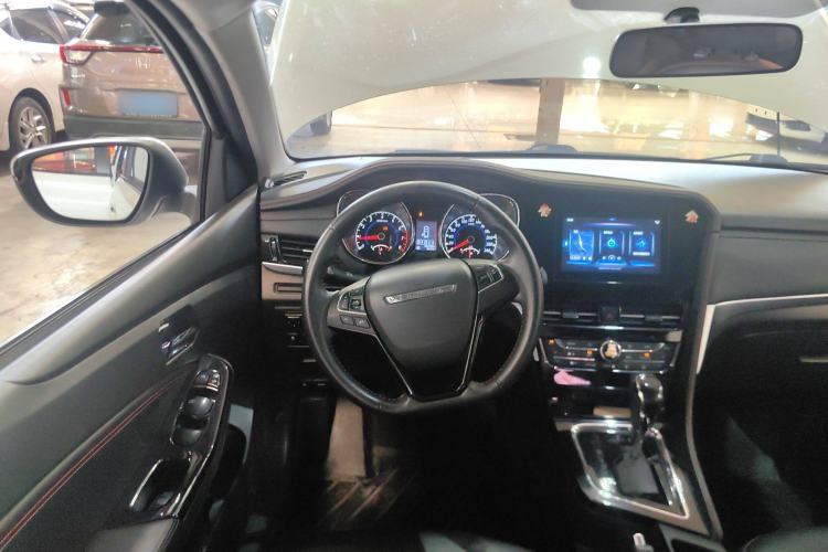 Used Venucia T70 2018 2.0L CVT Smart Enjoyment Version Center Console