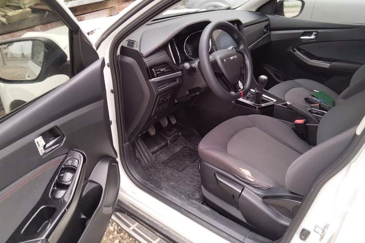 Used Venucia T70 2018 1.6L Manual Enjoyment Edition Driver Seat