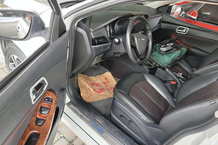 Used Venucia T70 2018 2.0L CVT Smart Enjoyment Version Driver Seat