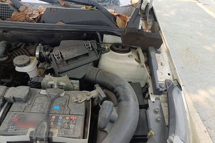 Used Venucia T70 2018 2.0L CVT Smart Enjoyment Version Engine Bay Left