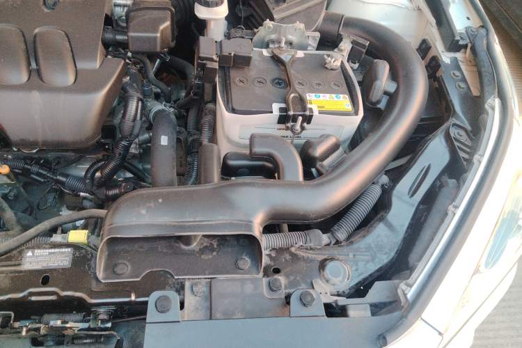 Used Venucia T70 2018 2.0L CVT Smart Edition Engine Bay Left