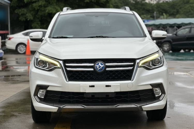 Used Venucia T70 2018 2.0L CVT Smart Enjoyment Version Exterior 1