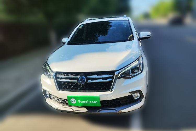 Used Venucia T70 2018 2.0L CVT Smart Enjoyment Version Exterior 1