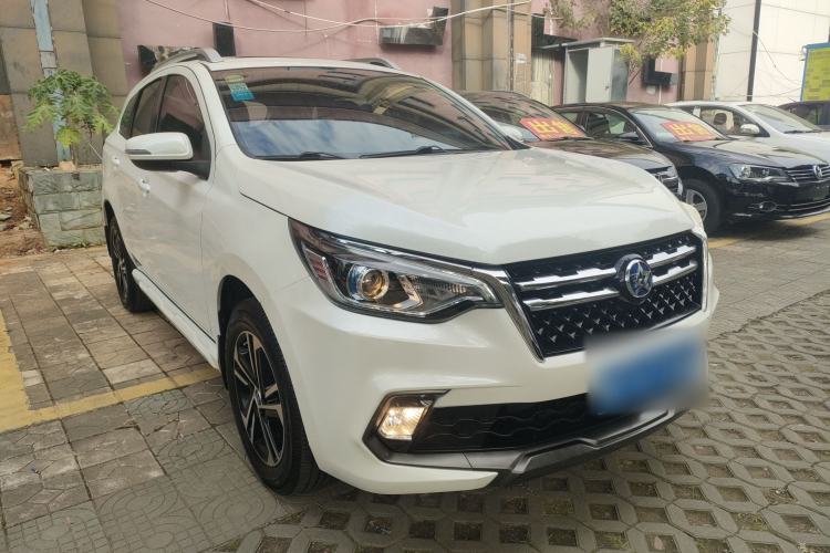Used Venucia T70 2018 2.0L CVT Smart Enjoyment Version Exterior 2