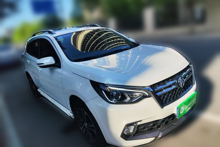 Used Venucia T70 2018 2.0L CVT Smart Enjoyment Version Exterior 2