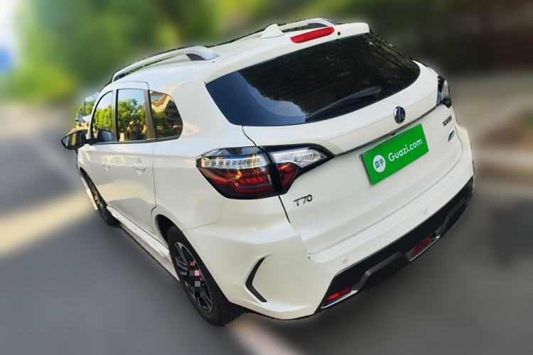Used Venucia T70 2018 2.0L CVT Smart Enjoyment Version Exterior 3