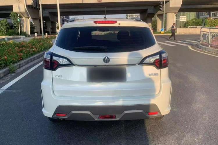 Used Venucia T70 2018 1.6L Manual Enjoyment Edition Exterior 4