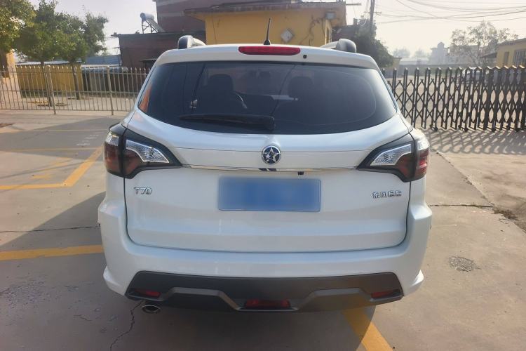 Used Venucia T70 2018 1.6L Manual Enjoyment Edition Exterior 4