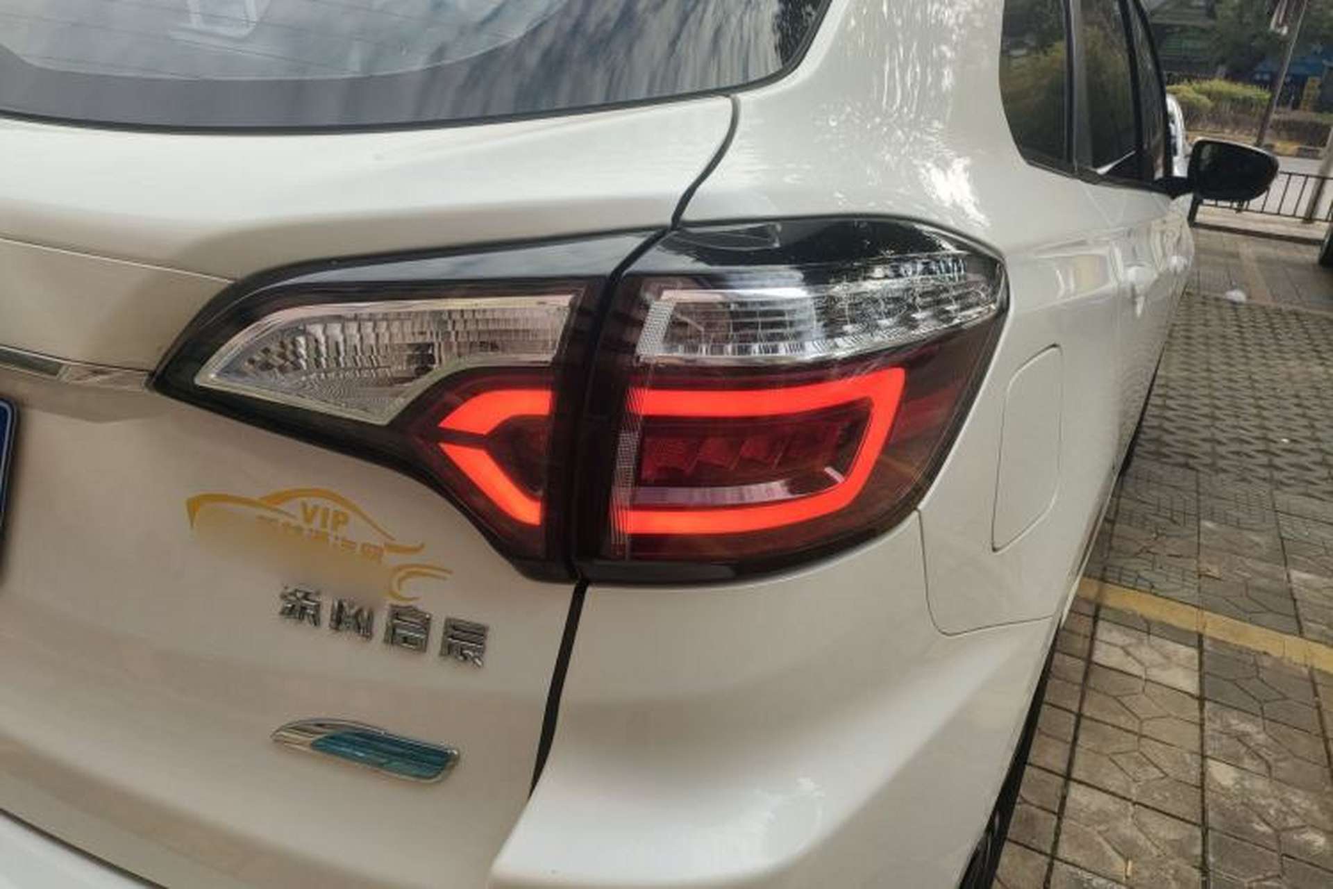 Used Venucia T70 2018 2.0L CVT Smart Enjoyment Version Exterior 6