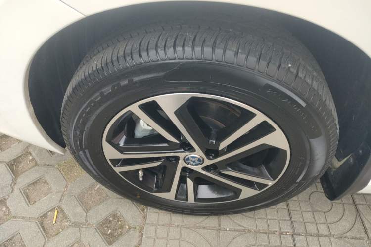 Used Venucia T70 2018 2.0L CVT Smart Enjoyment Version Exterior 7