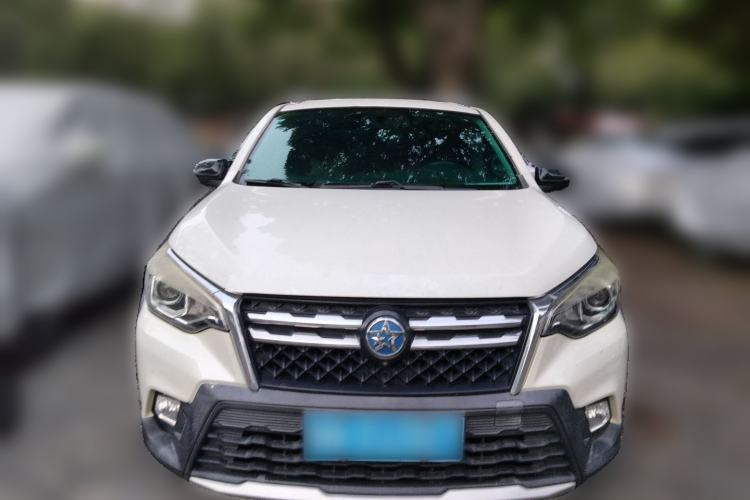 Used Venucia T70 2018 2.0L CVT Smart Enjoyment Sport Edition Front
