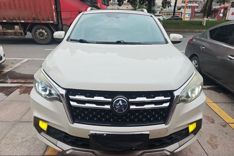 Used Venucia T70 2018 2.0L CVT Smart Enjoyment Version Front