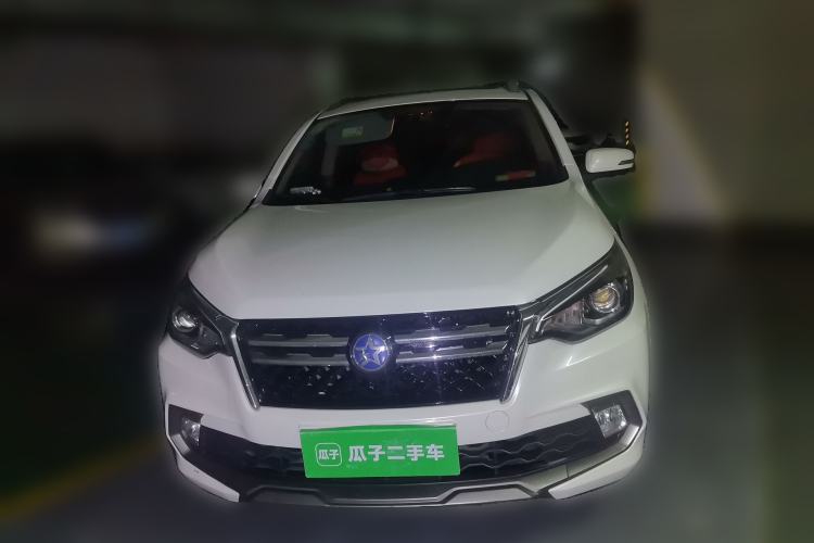 Used Venucia T70 2018 2.0L CVT Smart Enjoyment Version Front