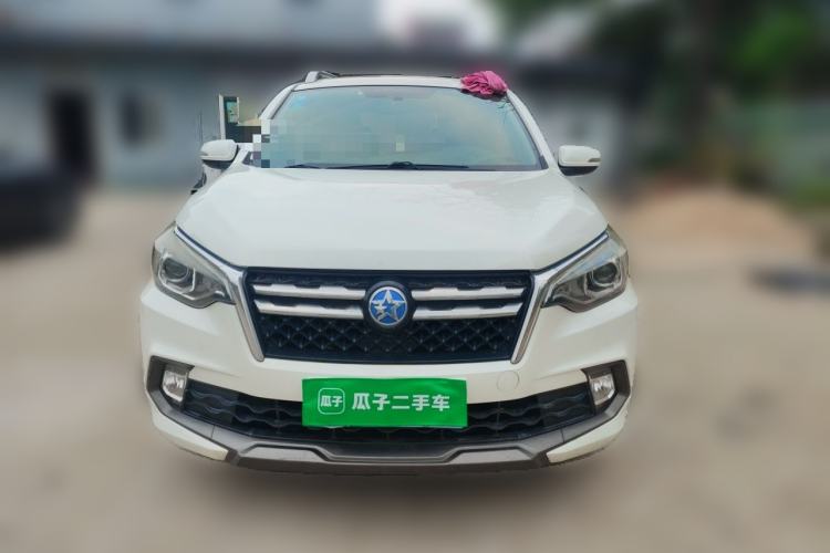 Used Venucia T70 2018 2.0L CVT Smart Enjoyment Version Front