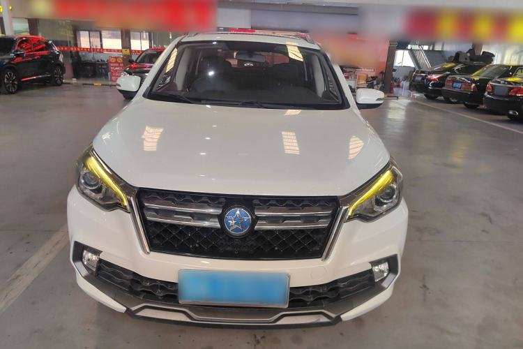 Used Venucia T70 2018 2.0L CVT Smart Enjoyment Version Front
