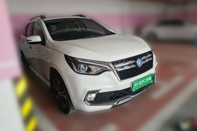 Used Venucia T70 2018 2.0L CVT Smart Enjoyment Version Front Right 45 Deg