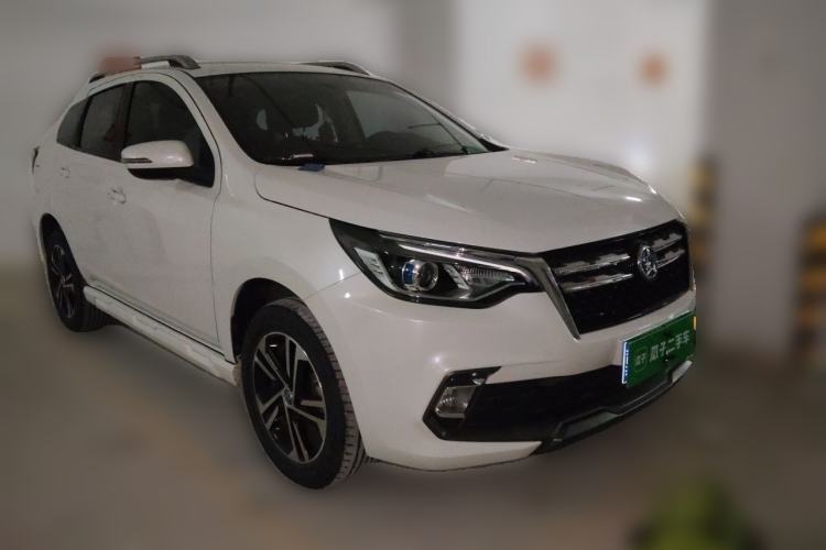 Used Venucia T70 2018 2.0L CVT Smart Enjoyment Version Front Right 45 Deg