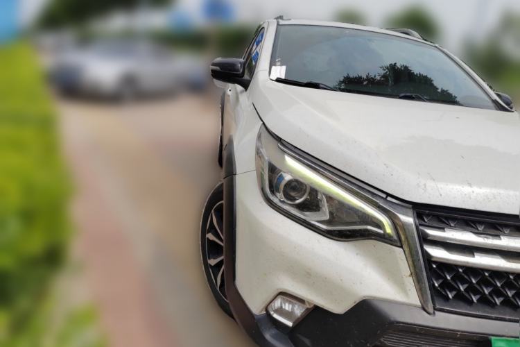 Used Venucia T70 2018 1.4T Manual RuiXiang Sport Edition Front Right 45 Deg