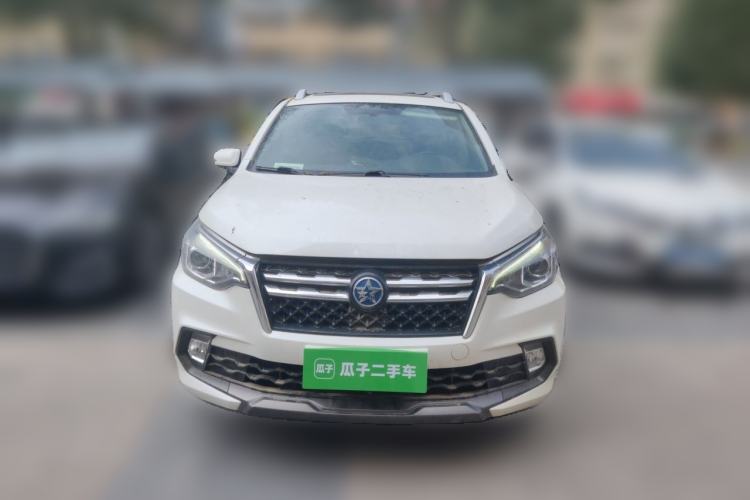 Used Venucia T70 2018 2.0L CVT Smart Enjoyment Version Front