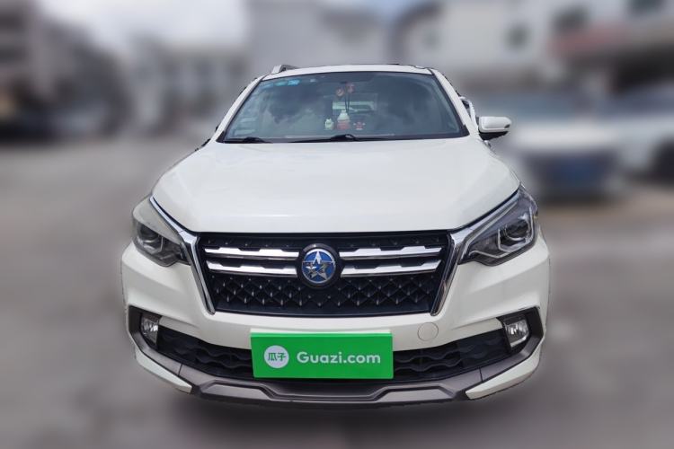 Used Venucia T70 2018 2.0L CVT Smart Enjoyment Version Front