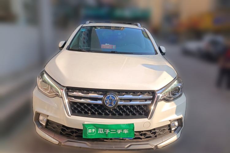 Used Venucia T70 2018 2.0L CVT Smart Enjoyment Version Front